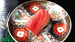 Tuna nigiri-zushi