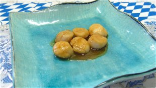 Pan-Broiled Scallops with Butter & Soy Sauce