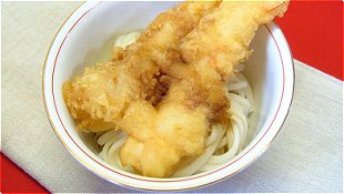 Thick White Noodles with Shrimp Tempura & Soy Sauce