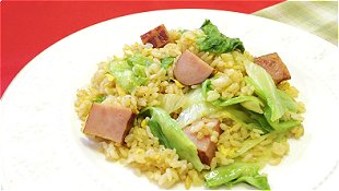 Japanese-Style Fried Rice with Lettuce