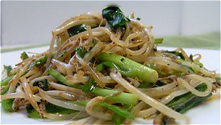 Sauted Garlic Chives & Bean Sprouts