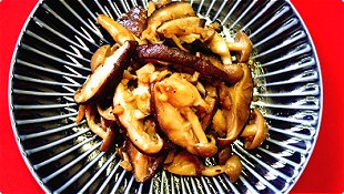 Mushrooms Garlic Saute with Soy Sauce