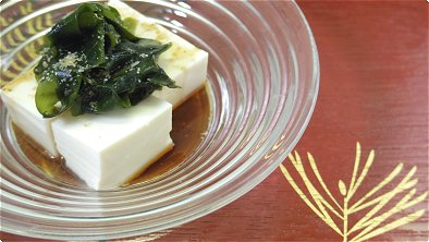Chilled Tofu with Wakame
