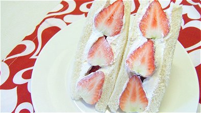 Sandwich with Strawberries & Whipped Cream