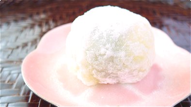 Rice Cake Filled with Red Bean Paste