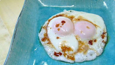 Fried Eggs with Soy Sauce