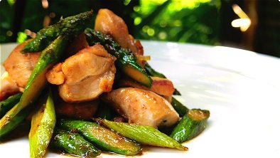 Sauteed Chicken & Asparagus with Soy Sauce