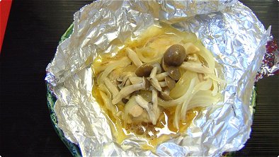 Japanese-Style Chicken Baked in Foil