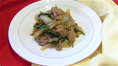 Sauteed Pork, Spinach & Onion with Soy Sauce