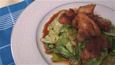 Pan-Broiled Chicken & Cabbage with Soy Sauce