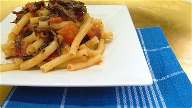Macaroni & Hijiki with Tomatoes