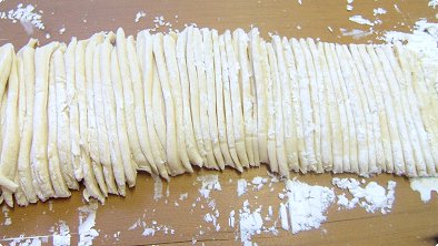 How to Make Thick White Noodles