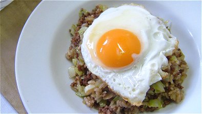 Worcestershire Sauce Flavored Fried Rice with Fried Egg