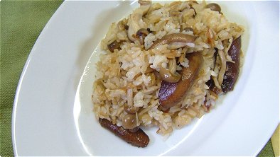Japanese-Style Fried Rice with Mushrooms