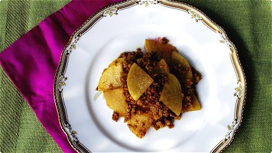 Sauteed Japanese Radish & Ground Meat with Curry Powder