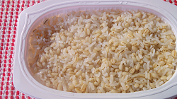 Pre-packaged barley rice