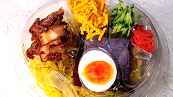 Store's hiyashi-chuka