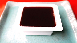 Cup-shaped mizu yokan