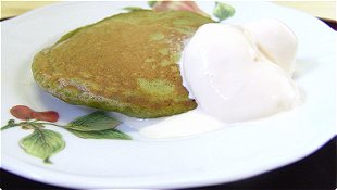 Matcha Pancake with Ice Cream