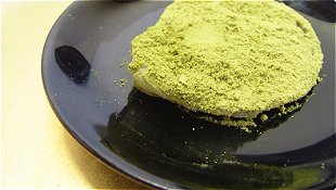 Rice Cake with Matcha & Soybean Flour