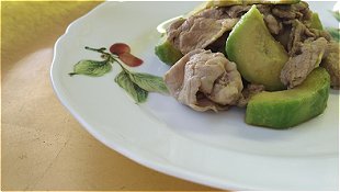 Sauteed Pork & Avocado with Soy Sauce