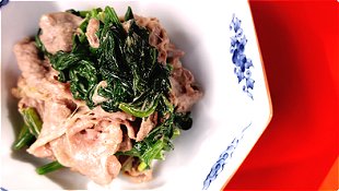 Beef & Spinach with Good Flavored Sesame Sauce