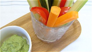 Vegetable Sticks with Tofu Cheese Matcha Dip